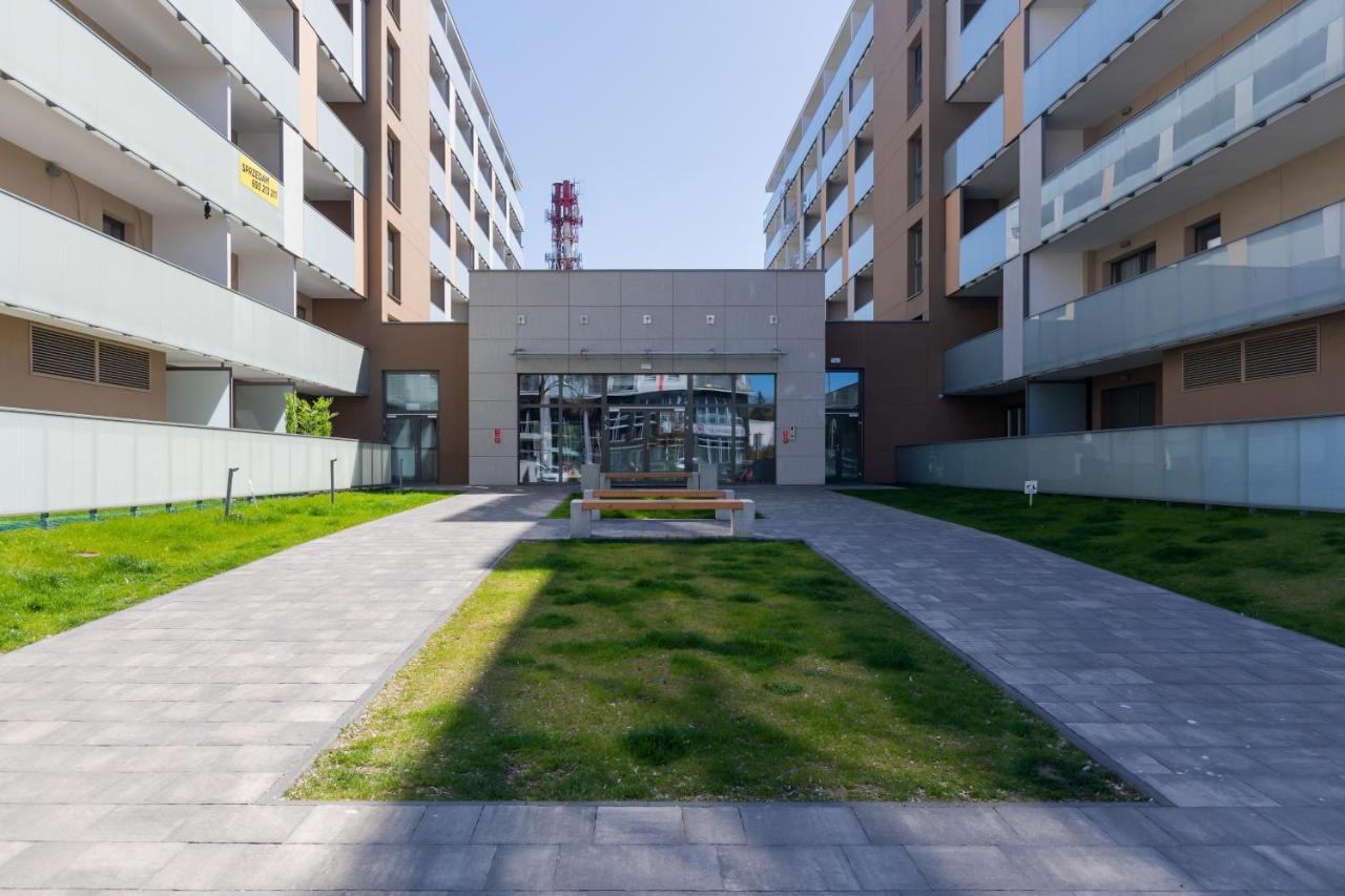 Kasprowicza Apartments Kolobrzeg By Noclegi Renters Екстериор снимка